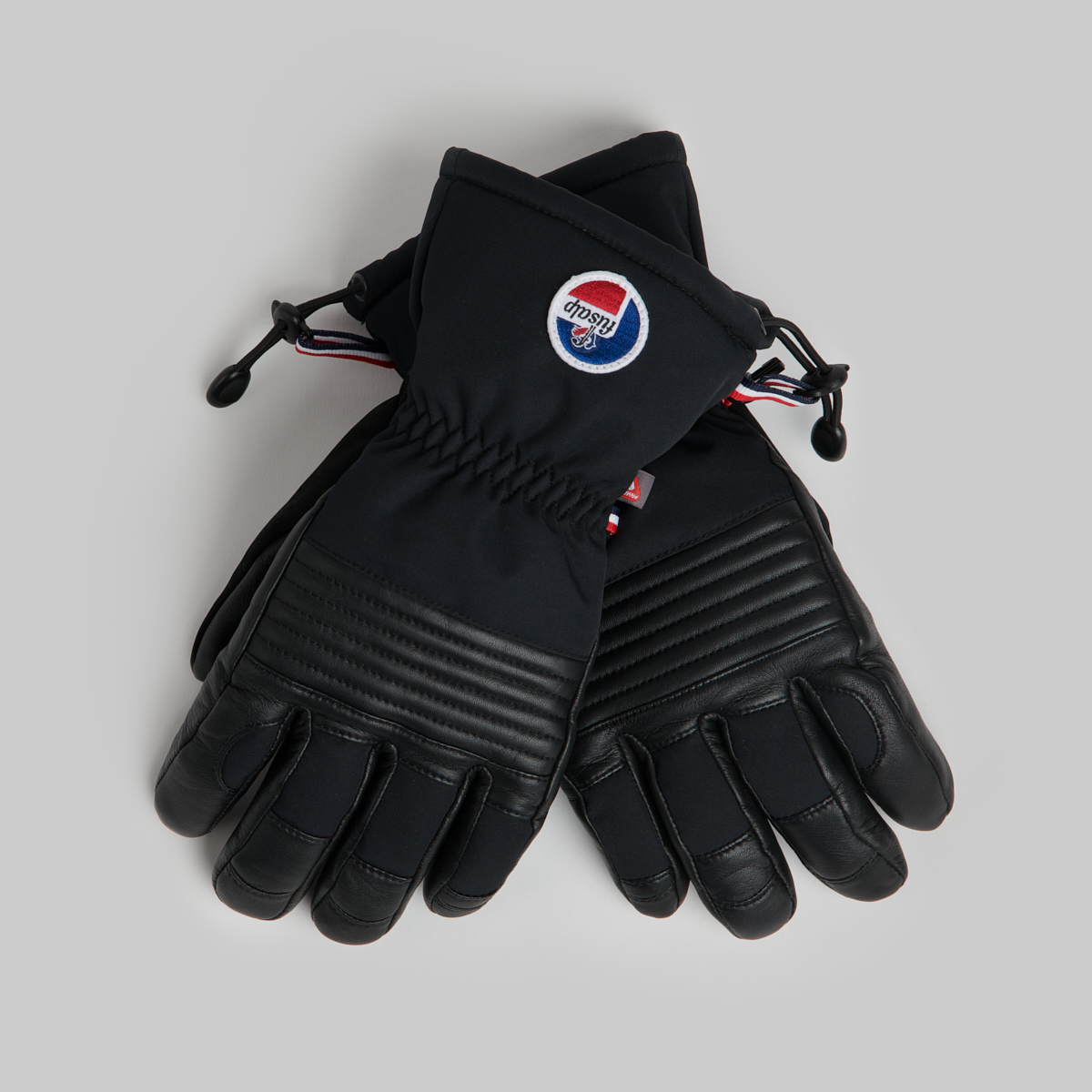 1530_albinen glove 010_1752141077